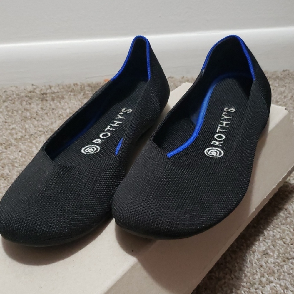 Black Rothys
